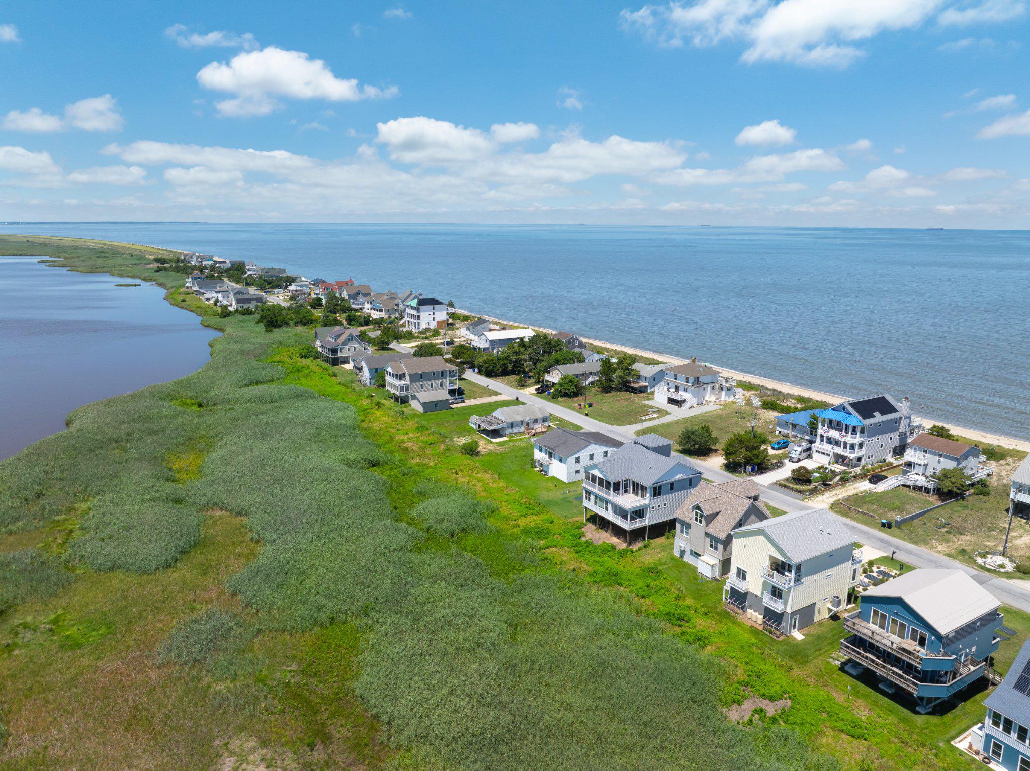 9176 Shore Dr Property Photo 2