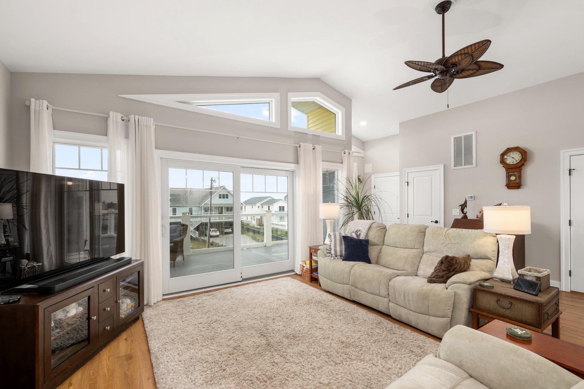 9176 Shore Dr Property Photo 30