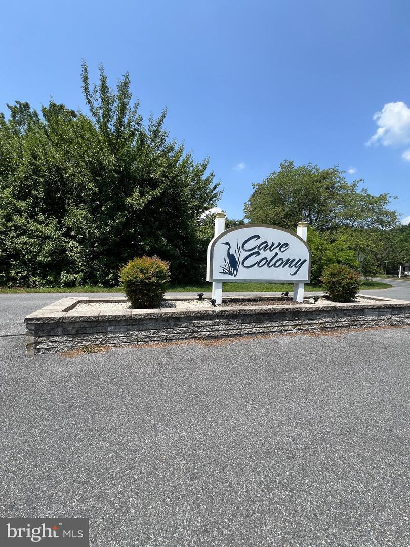 109 W Vega Way #lot 8 Property Photo 3