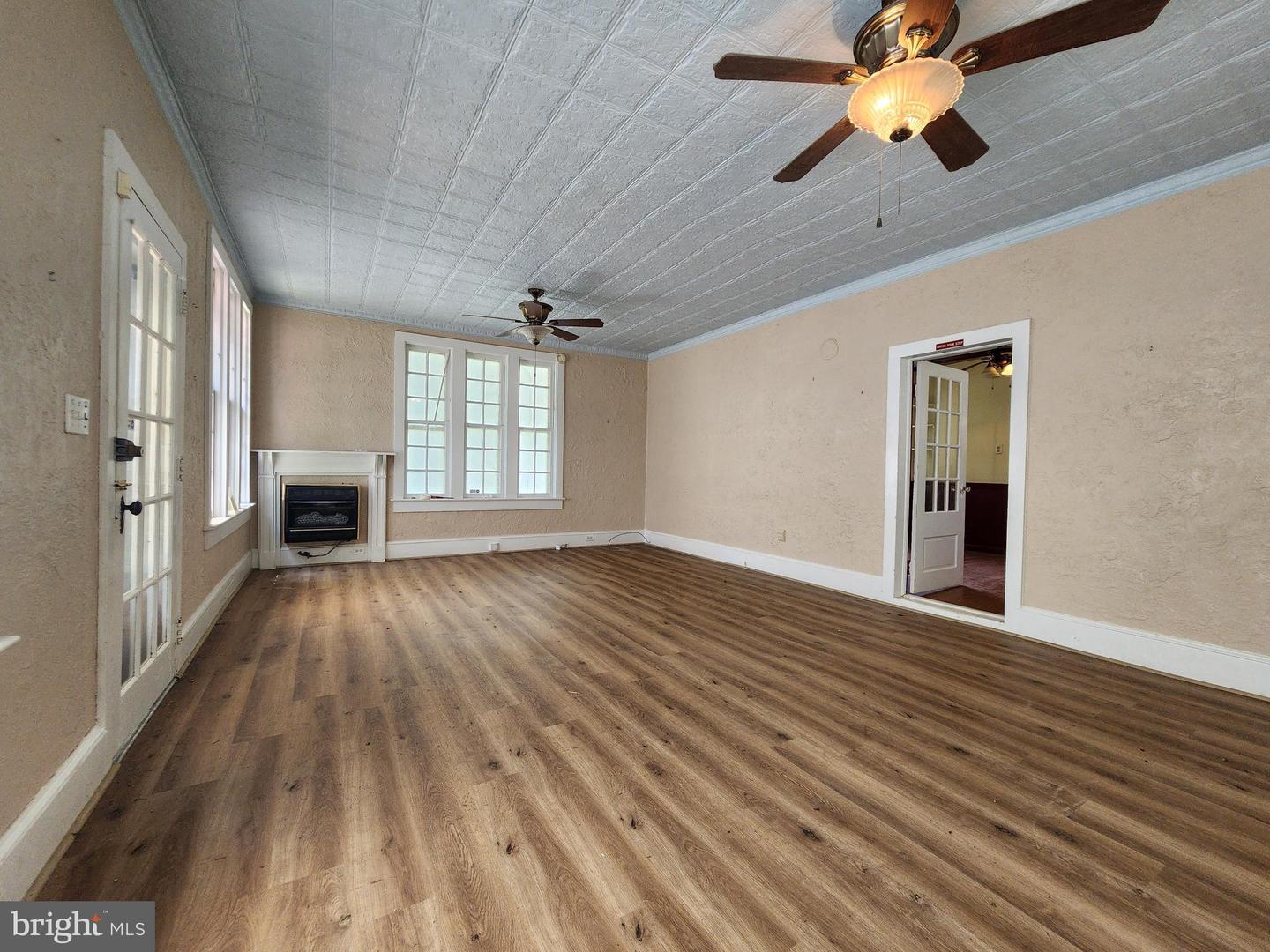 18455 Johnson Rd Property Photo 9