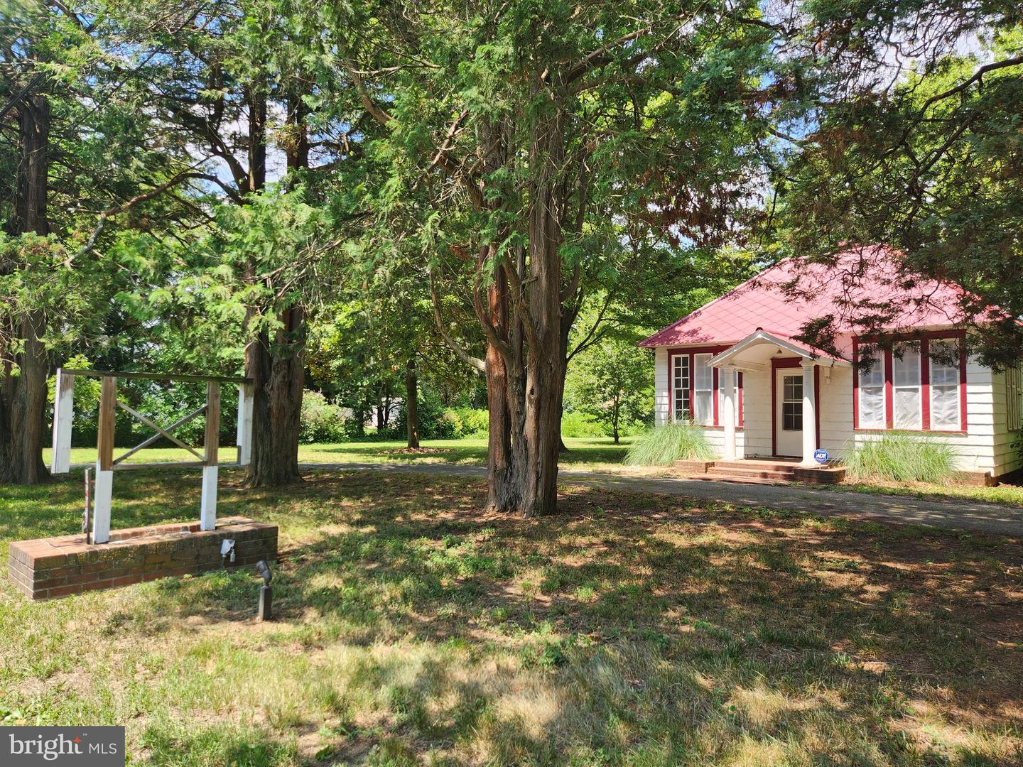 18455 Johnson Rd Property Photo 13