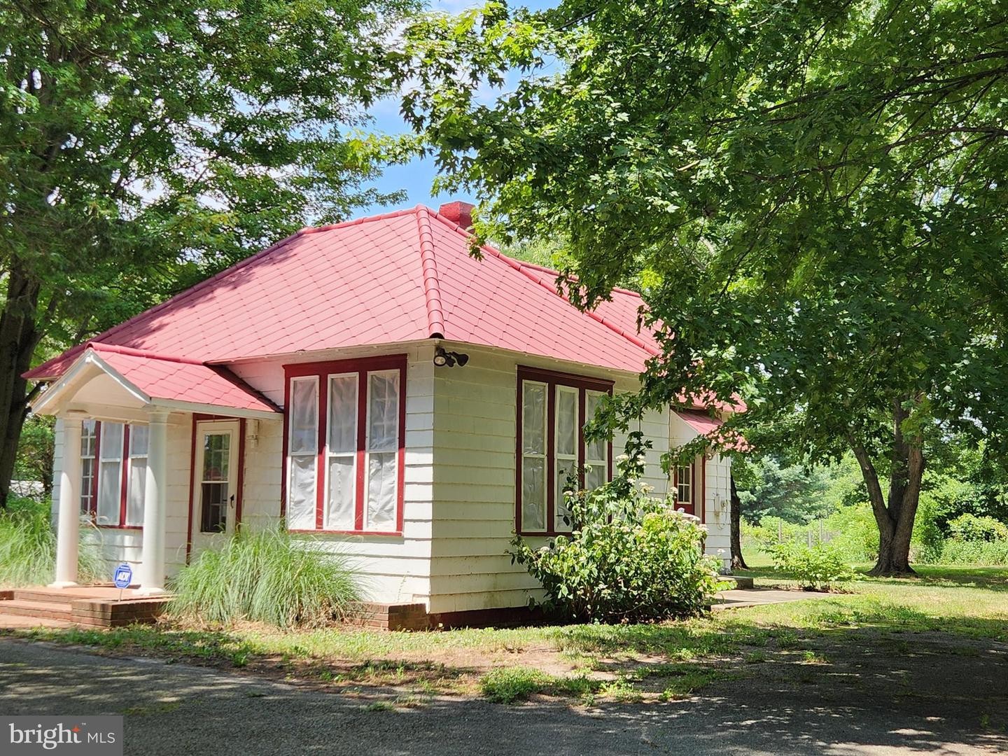 18455 Johnson Rd Property Photo 17