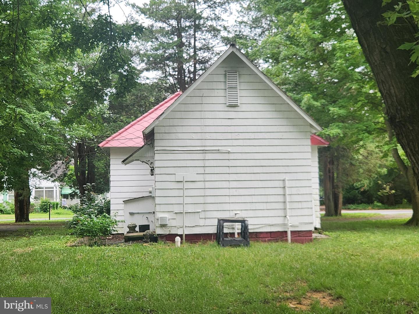 18455 Johnson Rd Property Photo 18