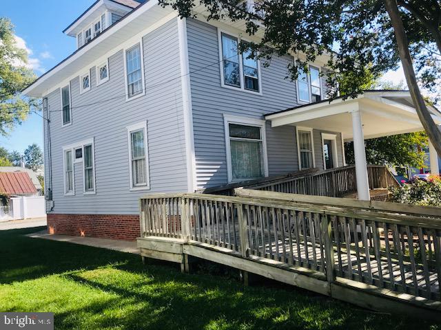 6 N Railroad Ave Property Photo 2