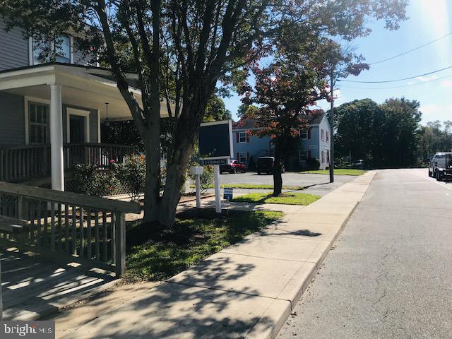 6 N Railroad Ave Property Photo 5