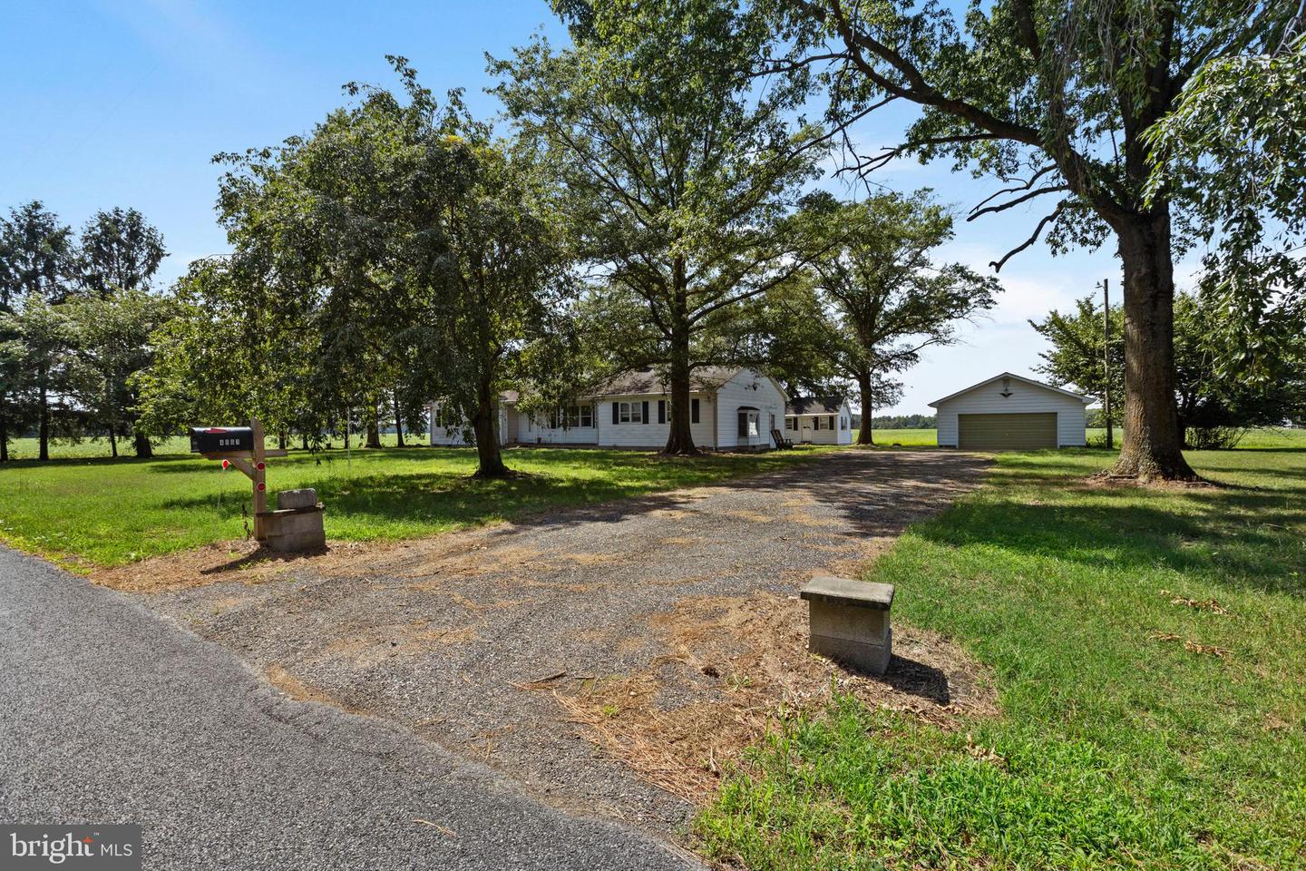 14061 Russell Rd Property Photo 2