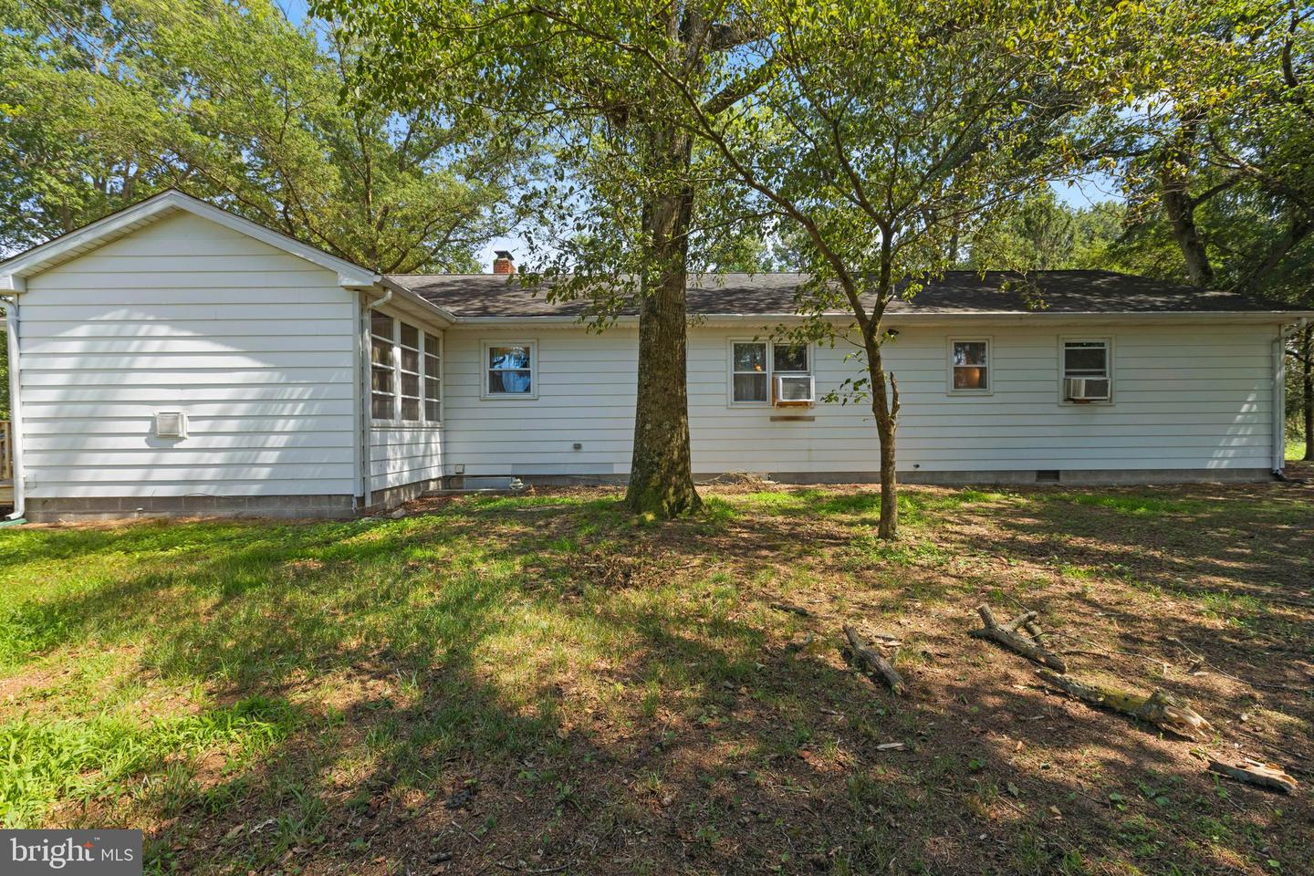 14061 Russell Rd Property Photo 10