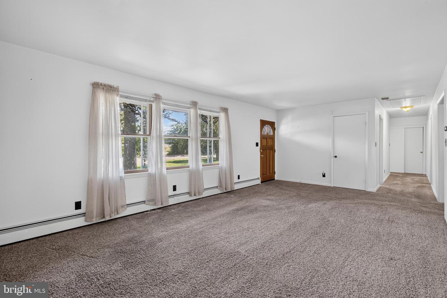 14061 Russell Rd Property Photo 14