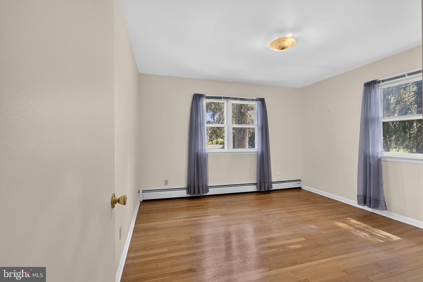 14061 Russell Rd Property Photo 37