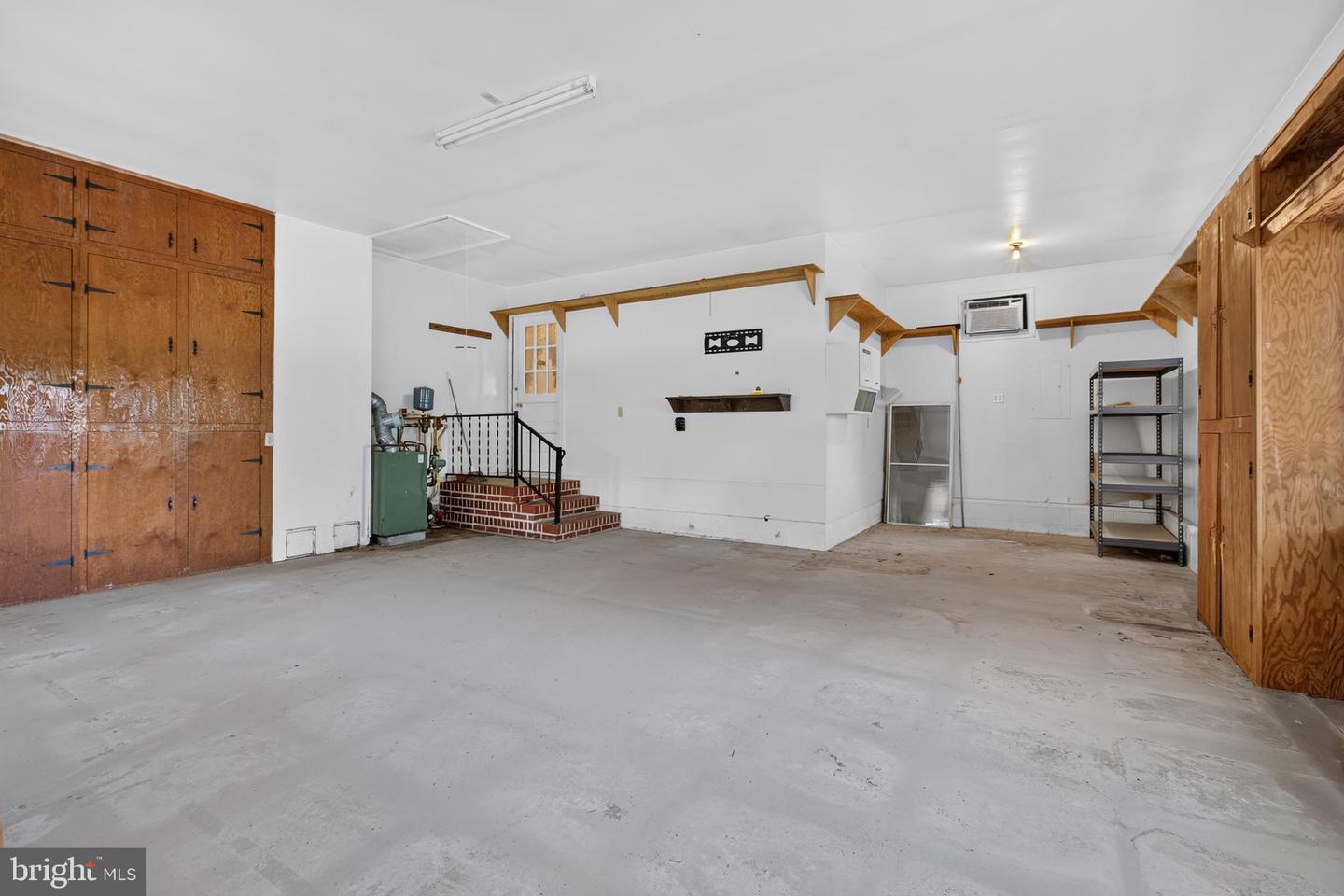 14061 Russell Rd Property Photo 43