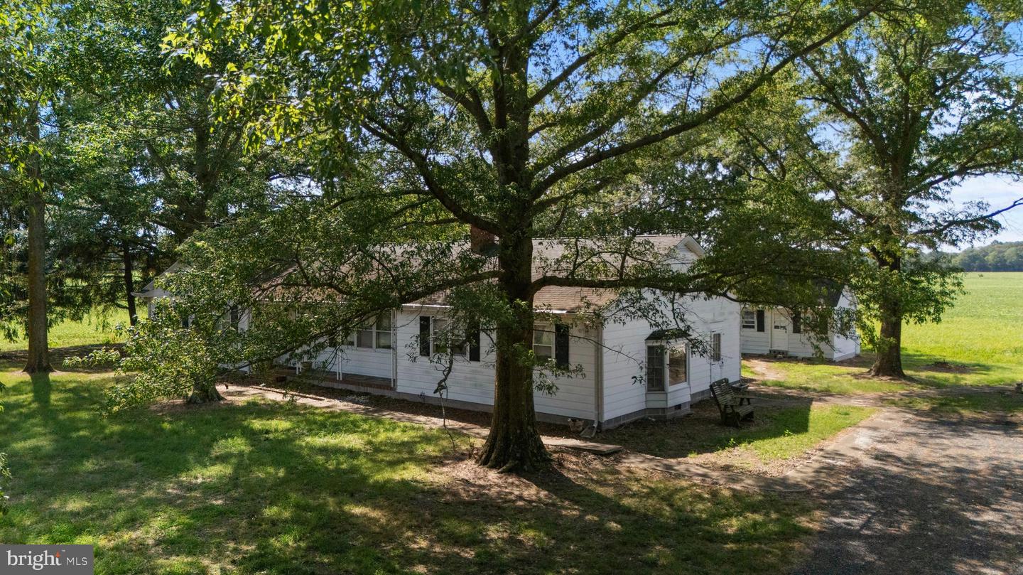 14061 Russell Rd Property Photo 45