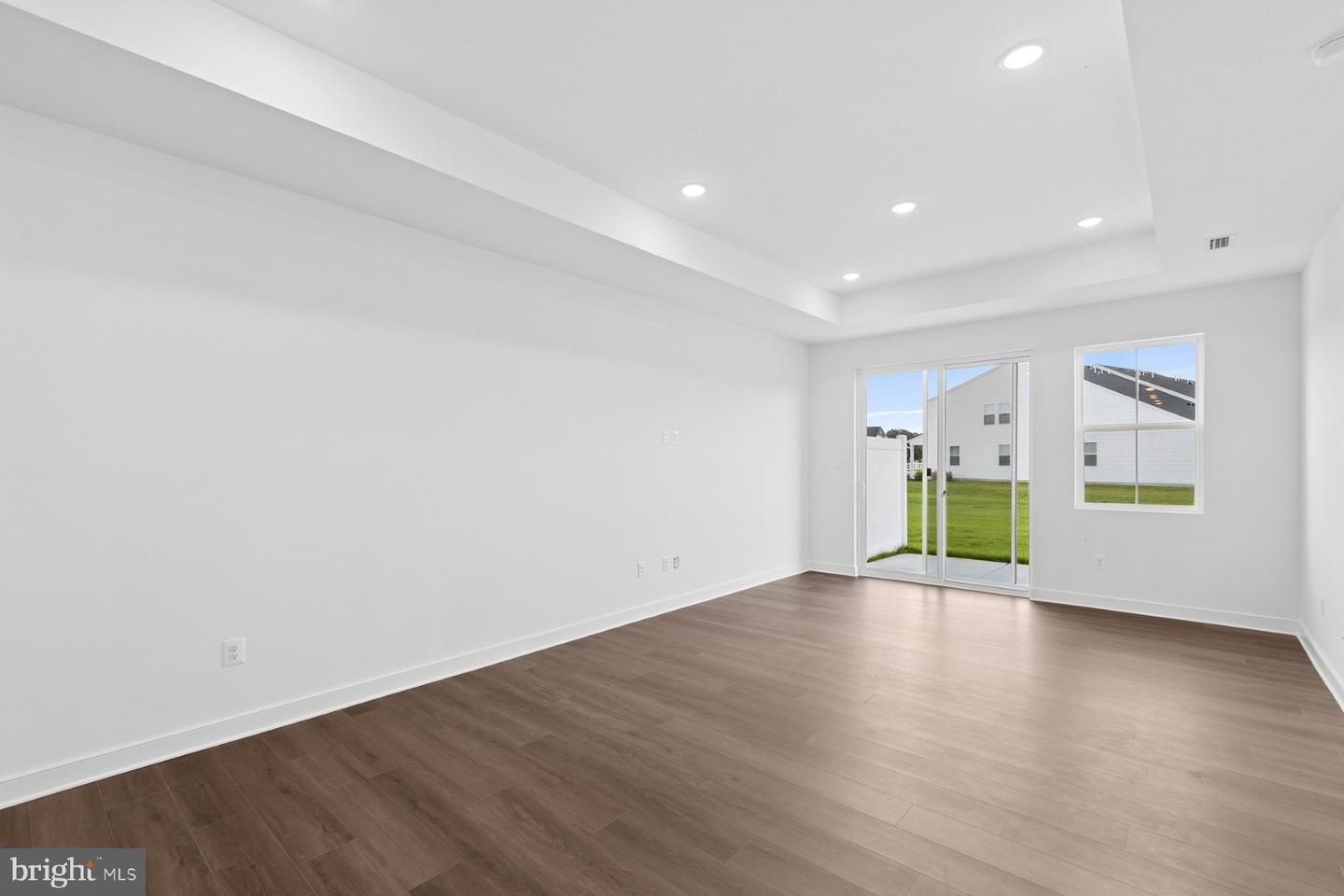 20530 Spyglass Cir Property Photo 10