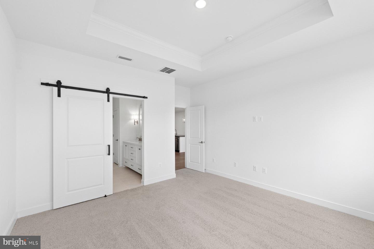 20530 Spyglass Cir Property Photo 12