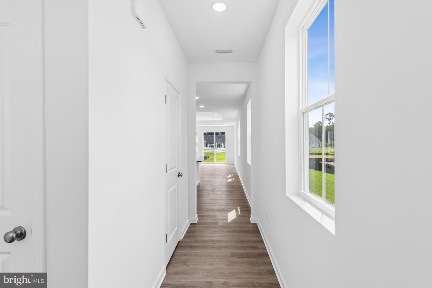20526 Spyglass Cir Property Photo 3