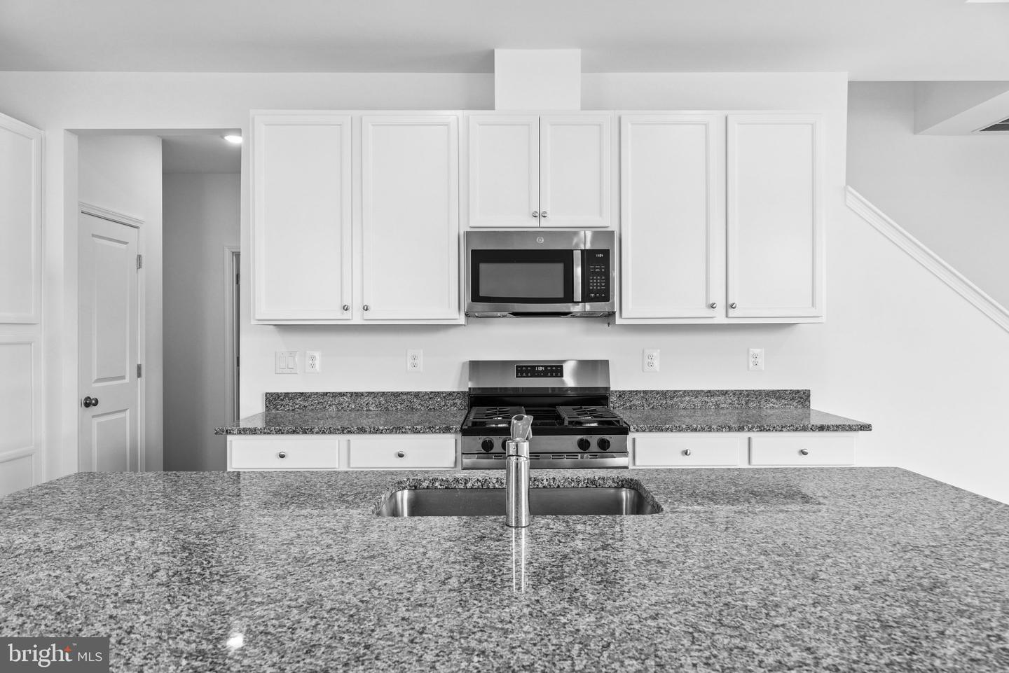 20526 Spyglass Cir Property Photo 6