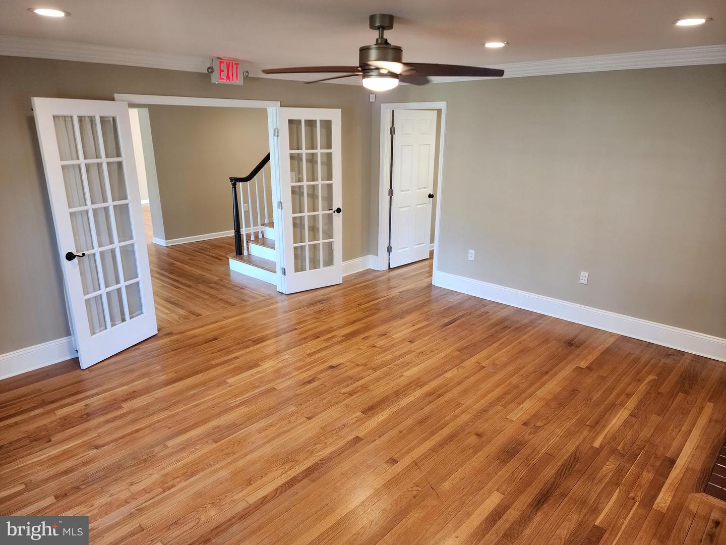 123 W Market St Property Photo 39