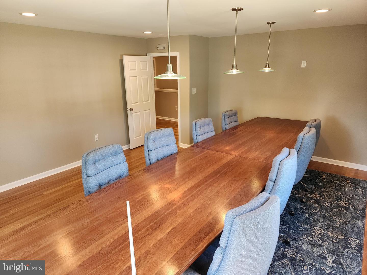 123 W Market St Property Photo 52