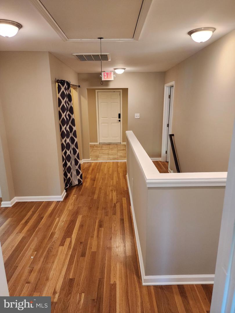 123 W Market St Property Photo 57
