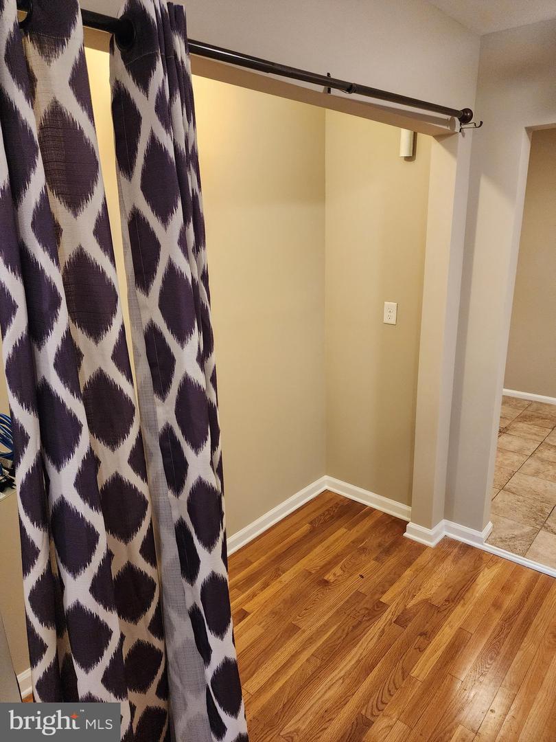 123 W Market St Property Photo 63