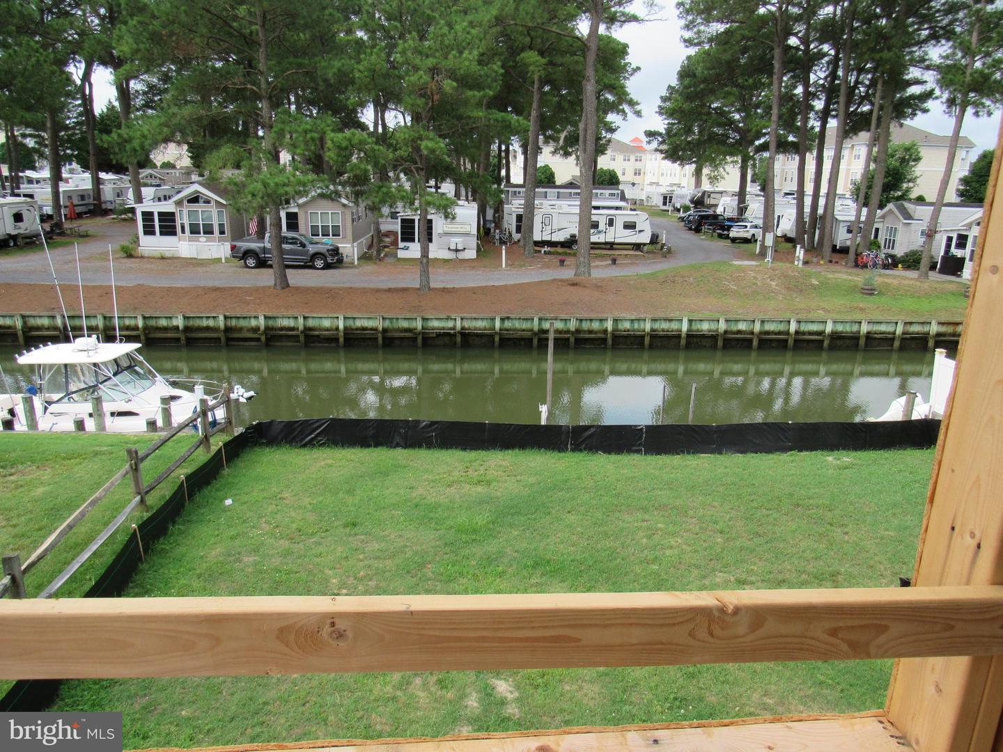 38185 Martins Way Property Photo 5