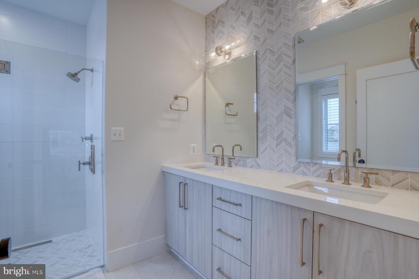 38185 Martins Way Property Photo 56