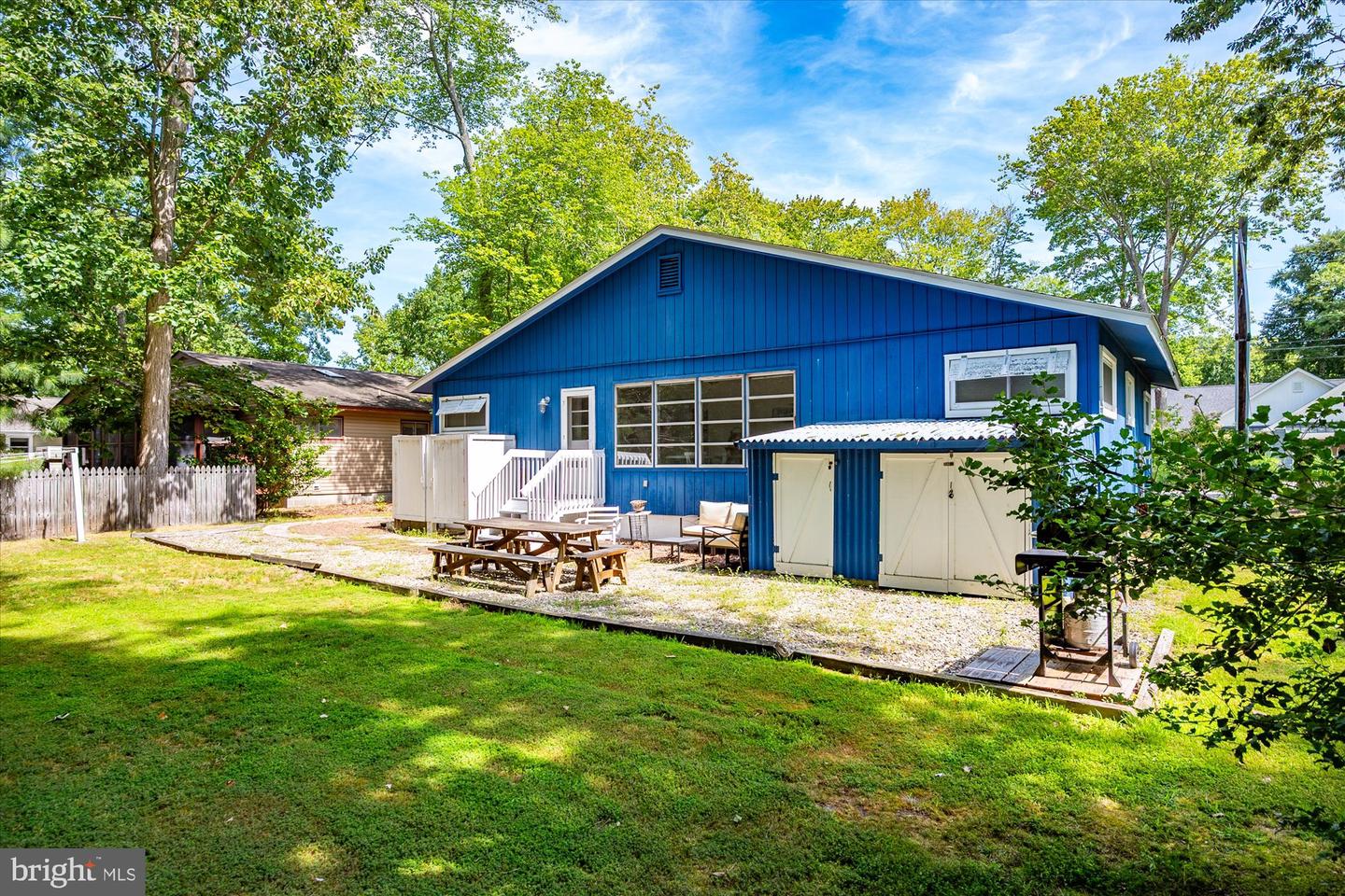 604 Spring Lake Dr Property Photo 41