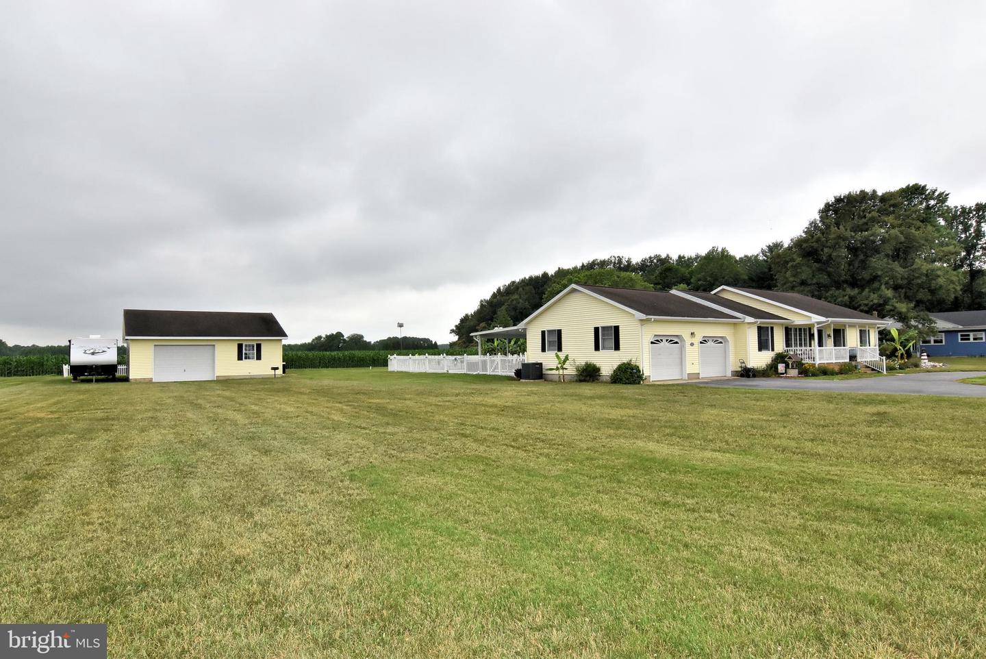 22622 Little St Property Photo 2