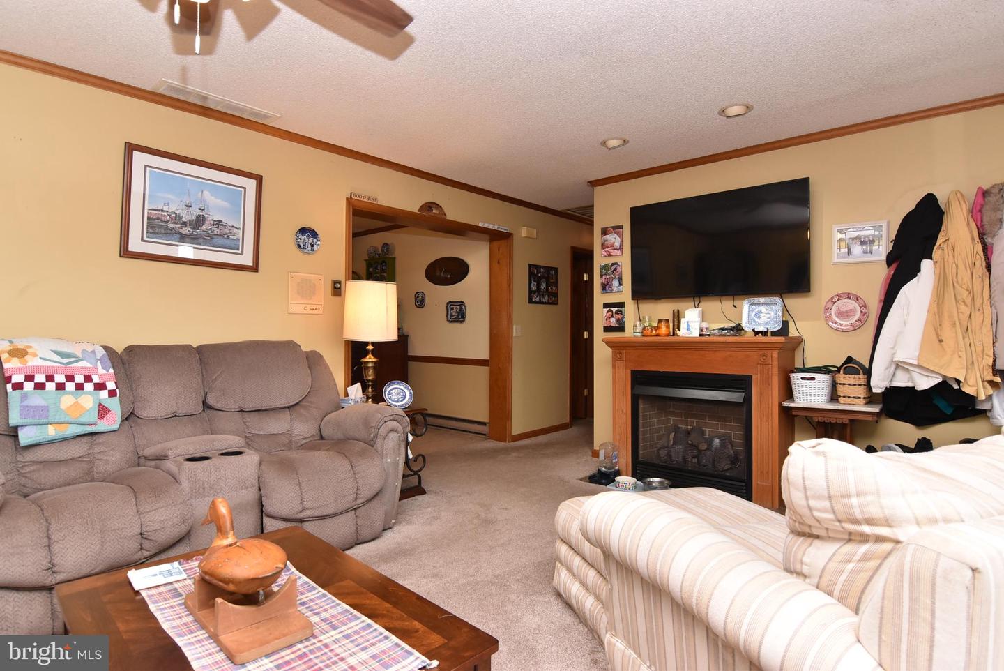 22622 Little St Property Photo 5