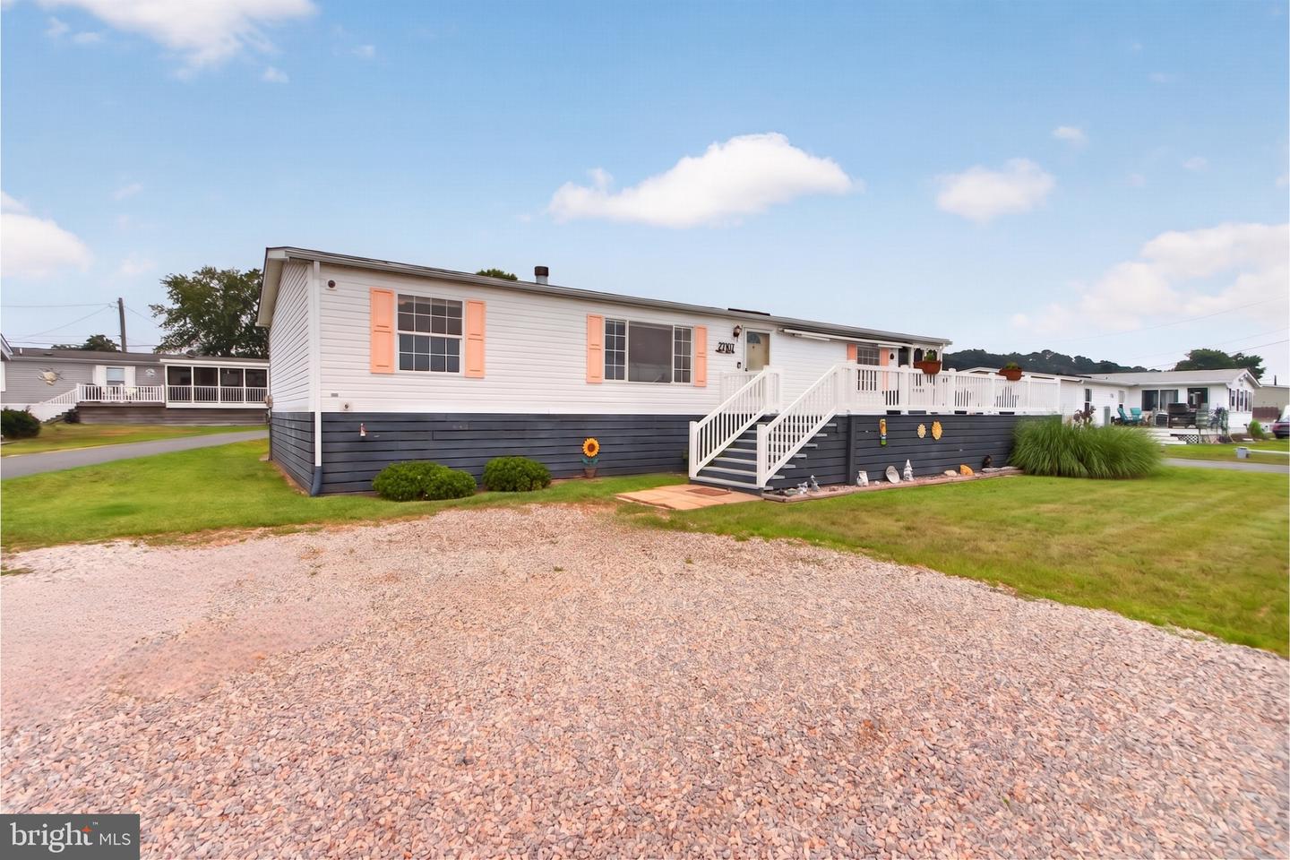 27107 Schooner Rd Property Photo 1