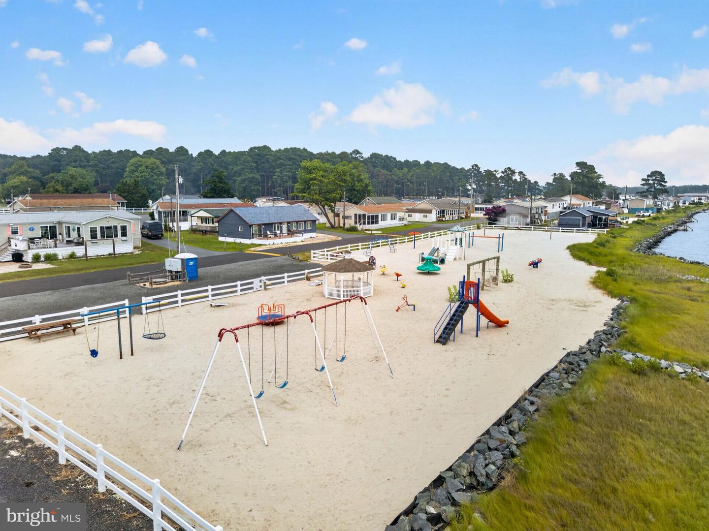 27107 Schooner Rd Property Photo 45