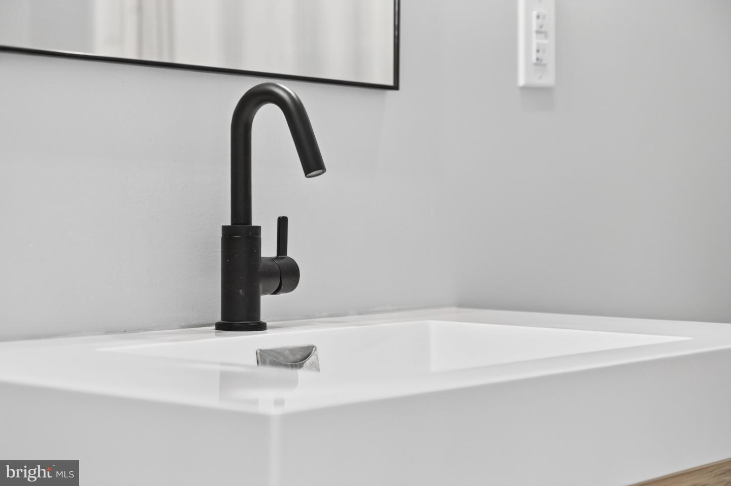 5 State Rd Property Photo 34