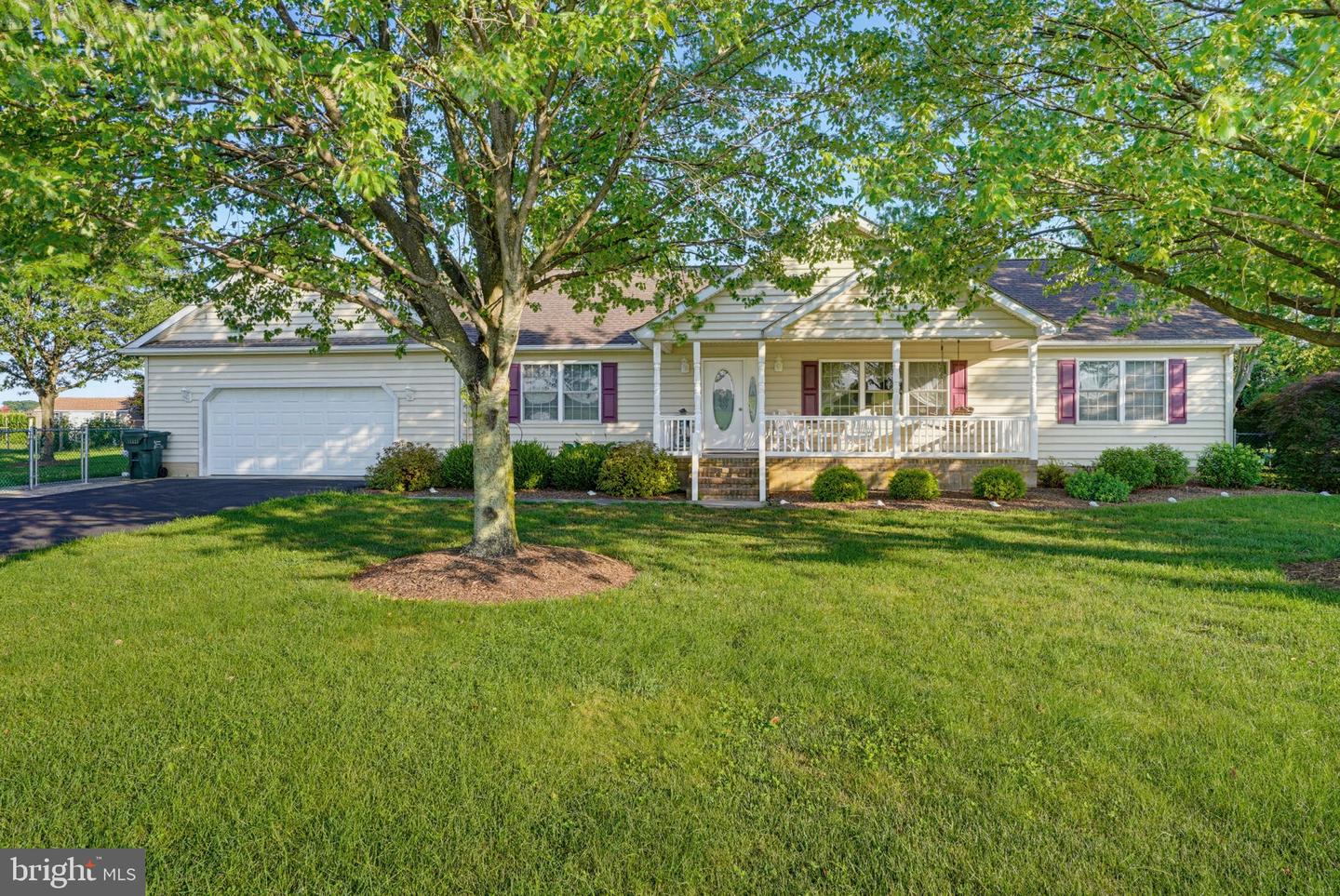 21054 Cedar Beach Rd Property Photo 1