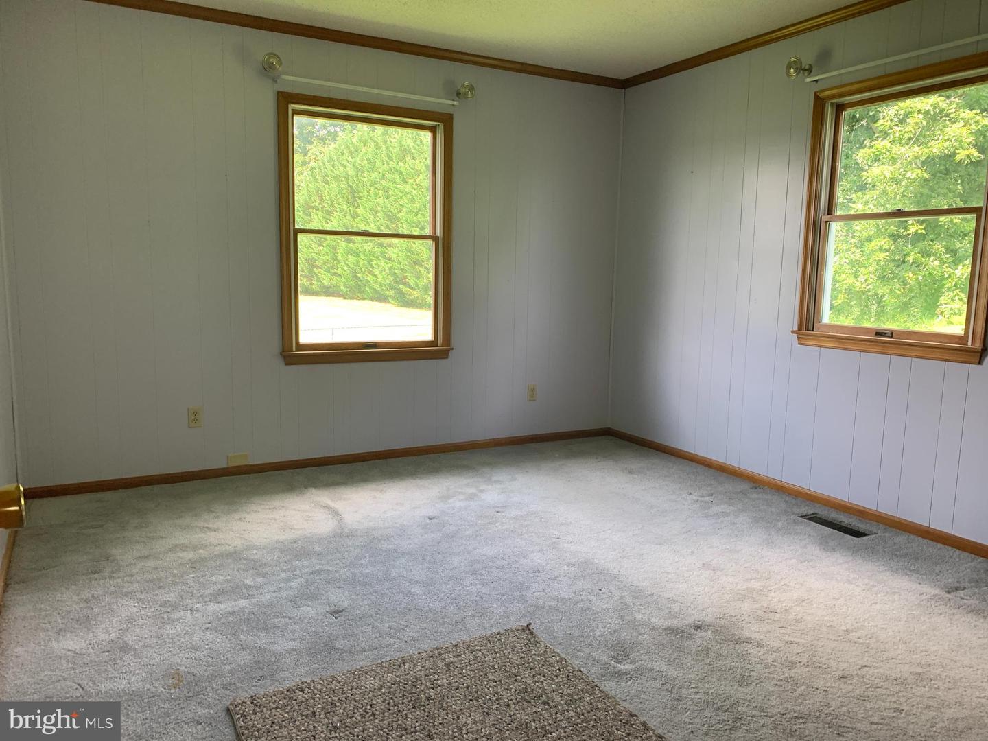 16920 N Main St Property Photo 8