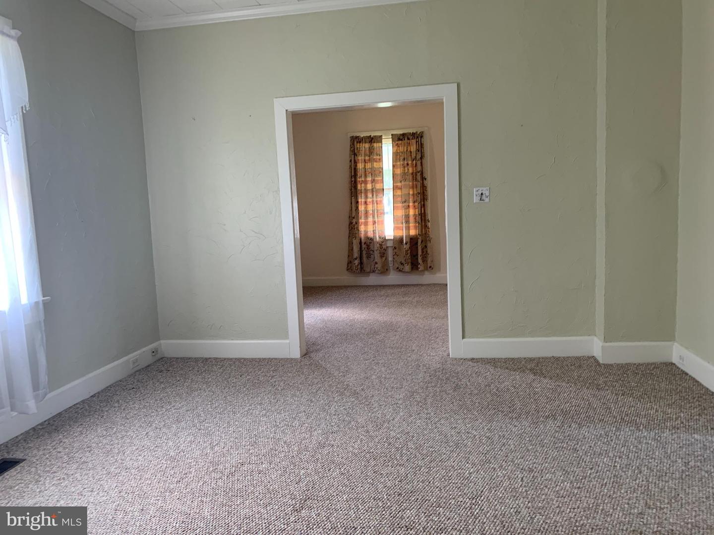 16920 N Main St Property Photo 13
