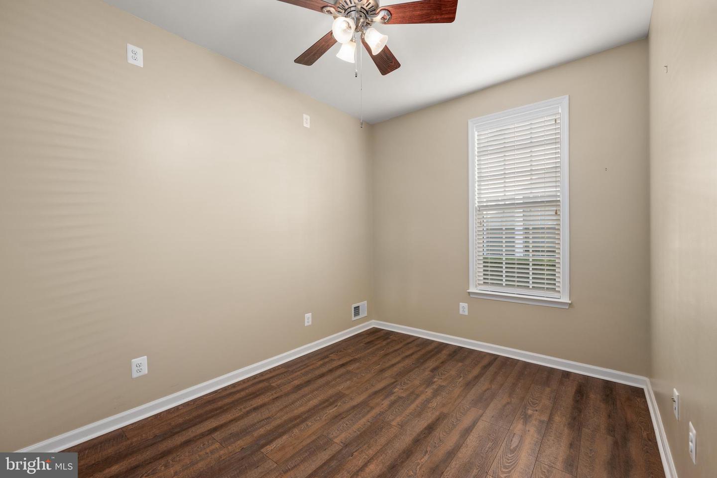 1 Harlequin Loop Property Photo 15