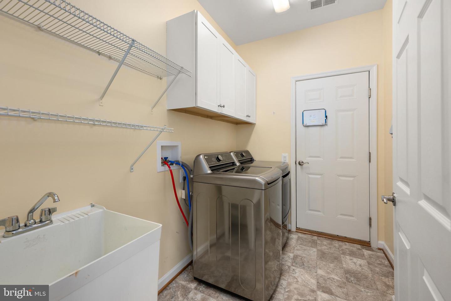 1 Harlequin Loop Property Photo 16