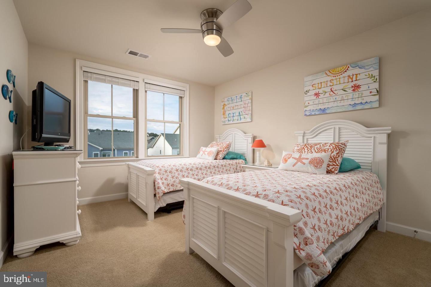 22480 Grebe Ln Property Photo 15