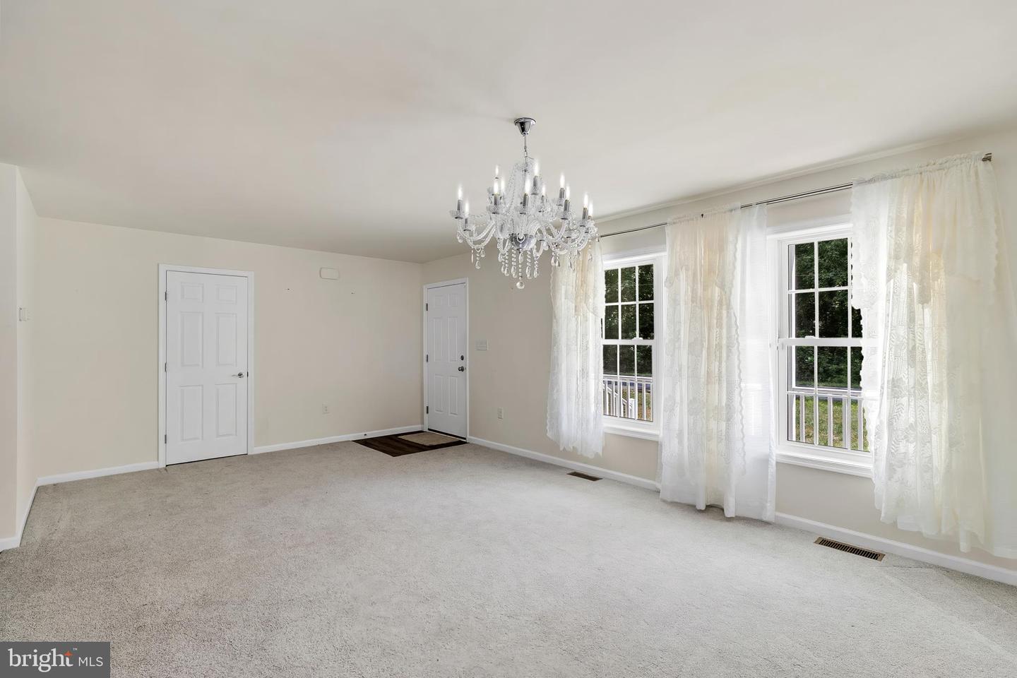 22271 Cubbage Pond Rd Property Photo 5