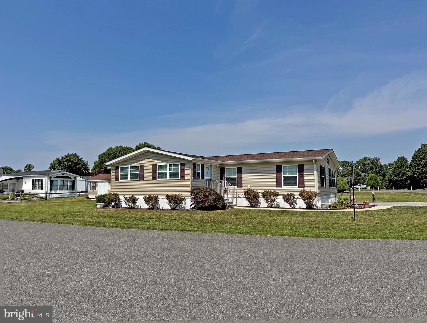 87 BRANCHWOOD DR #E-20 Property Photo 1