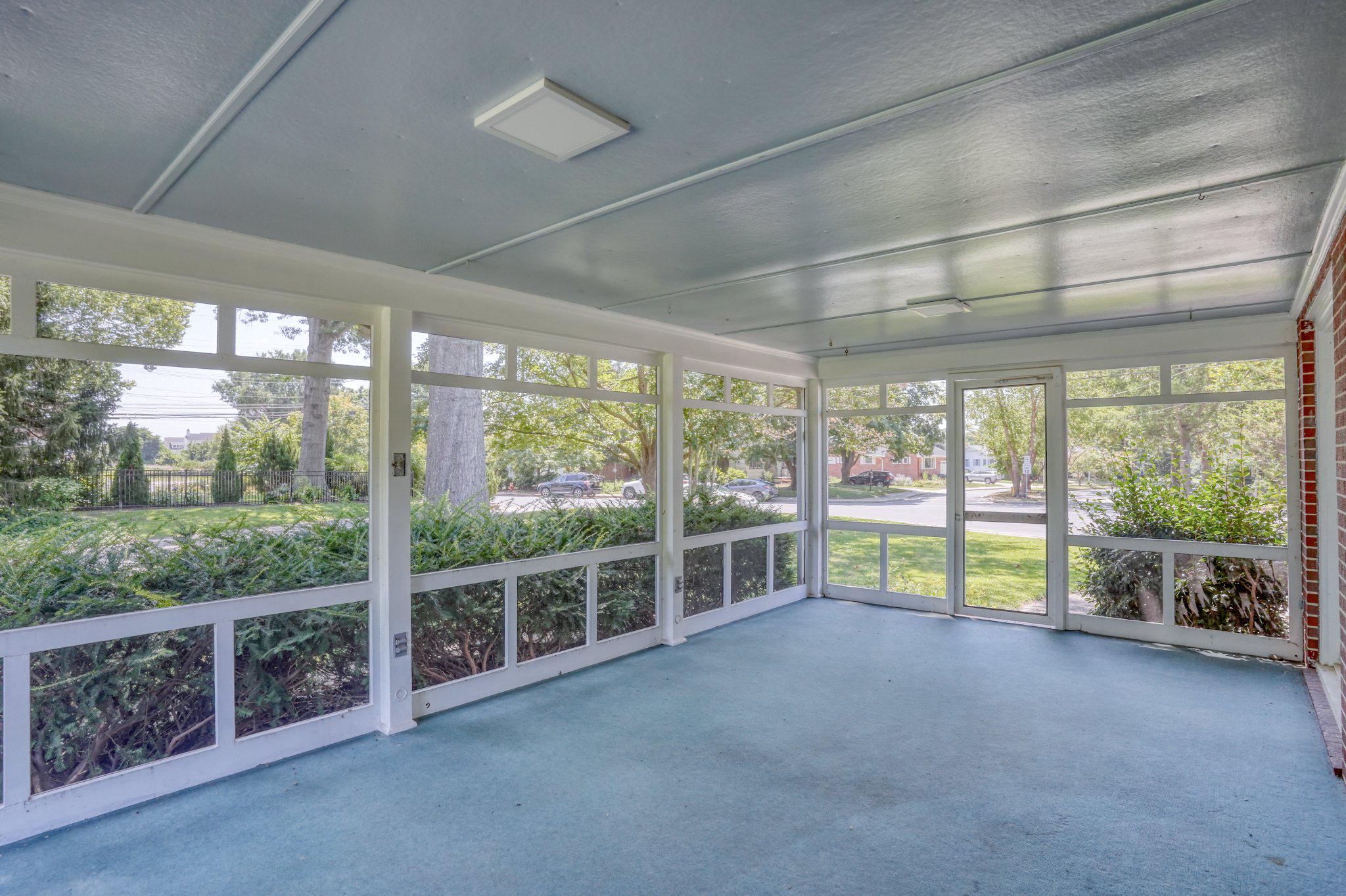 43 Devries Cir Property Photo 32