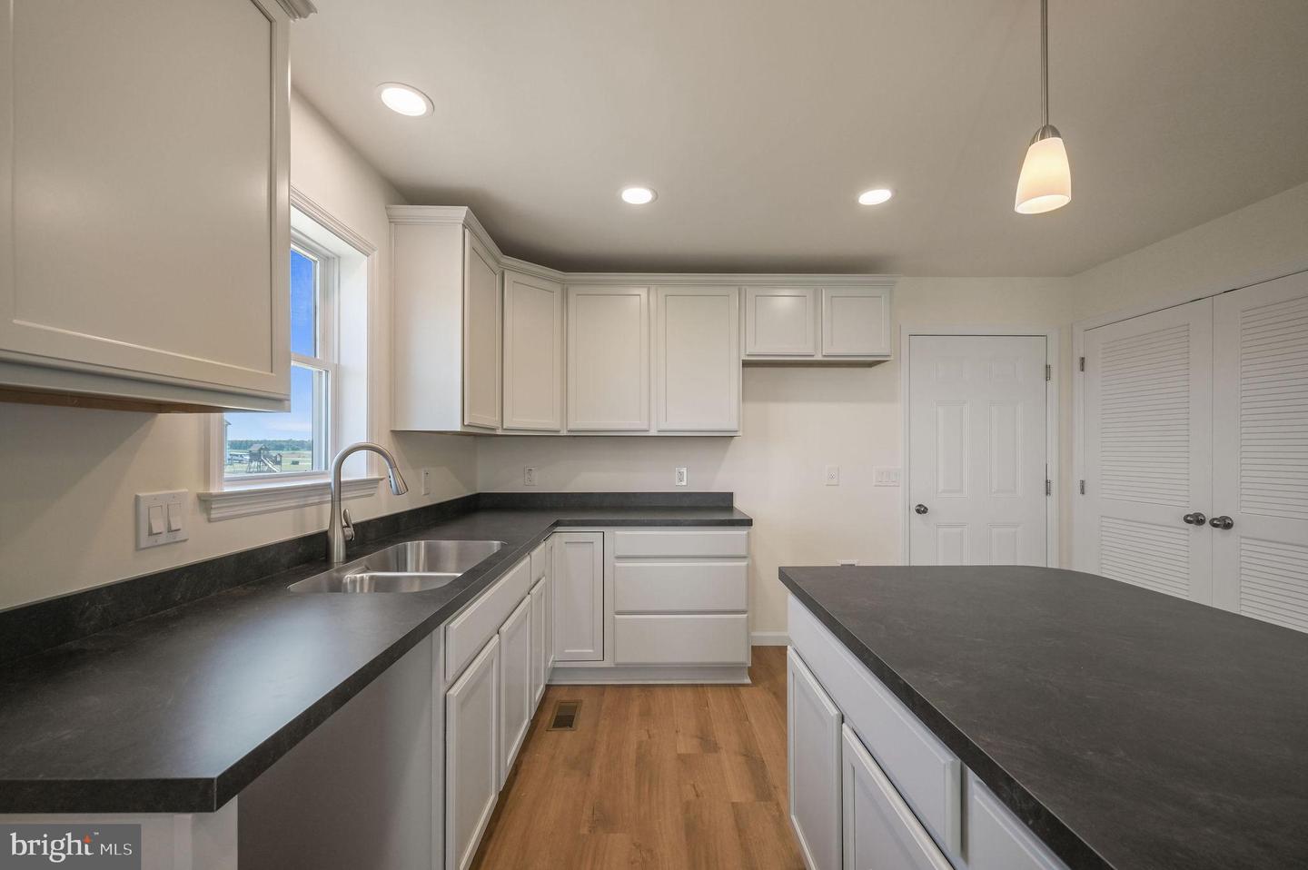 26351 Meadow Ln Property Photo 11