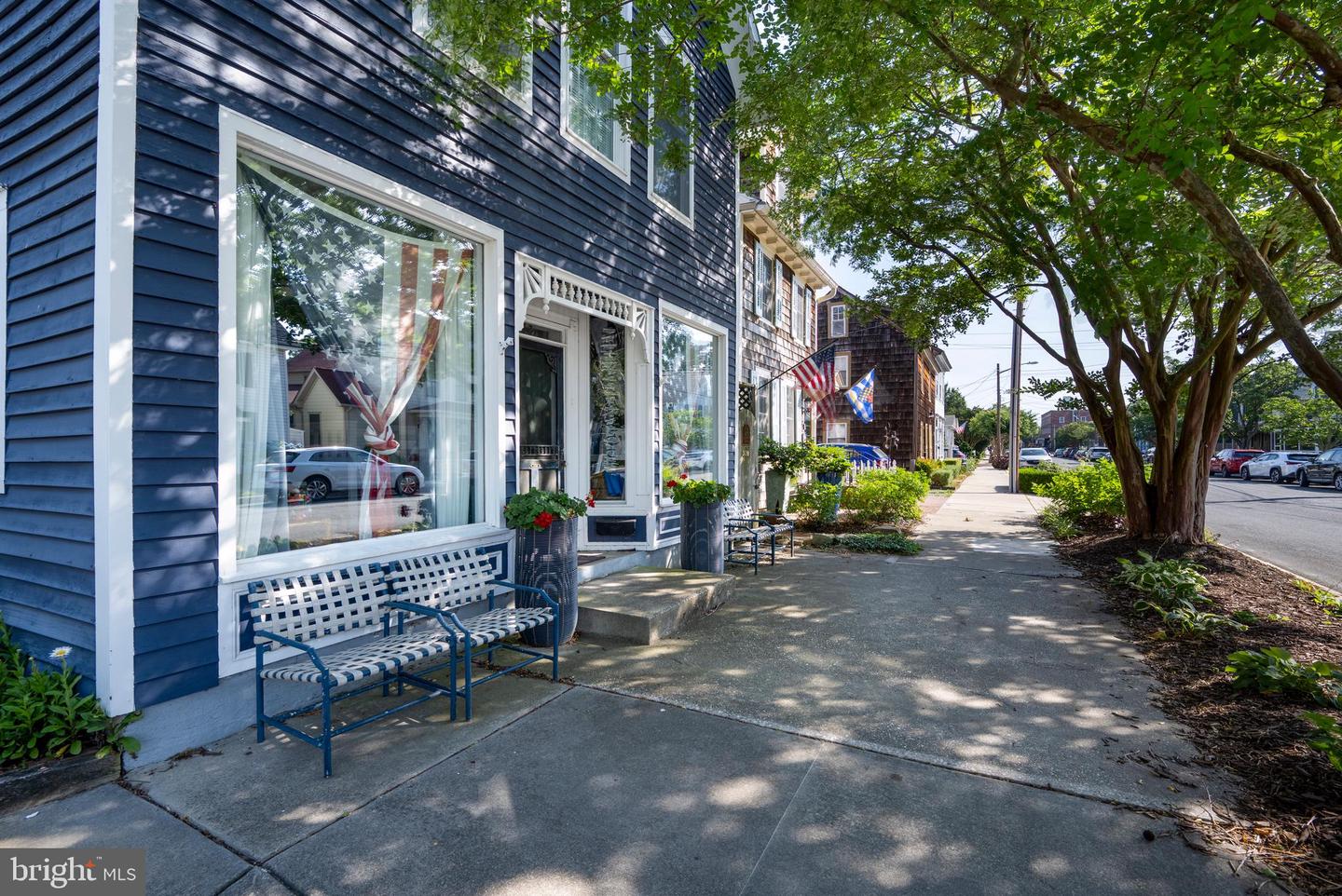 328 Market St Property Photo 4
