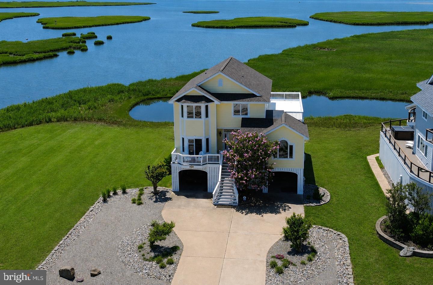 6 S SHORE DR