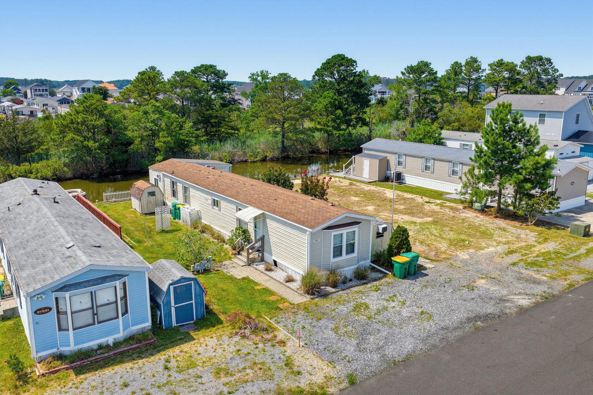 37885 Swann Dr Property Photo 1