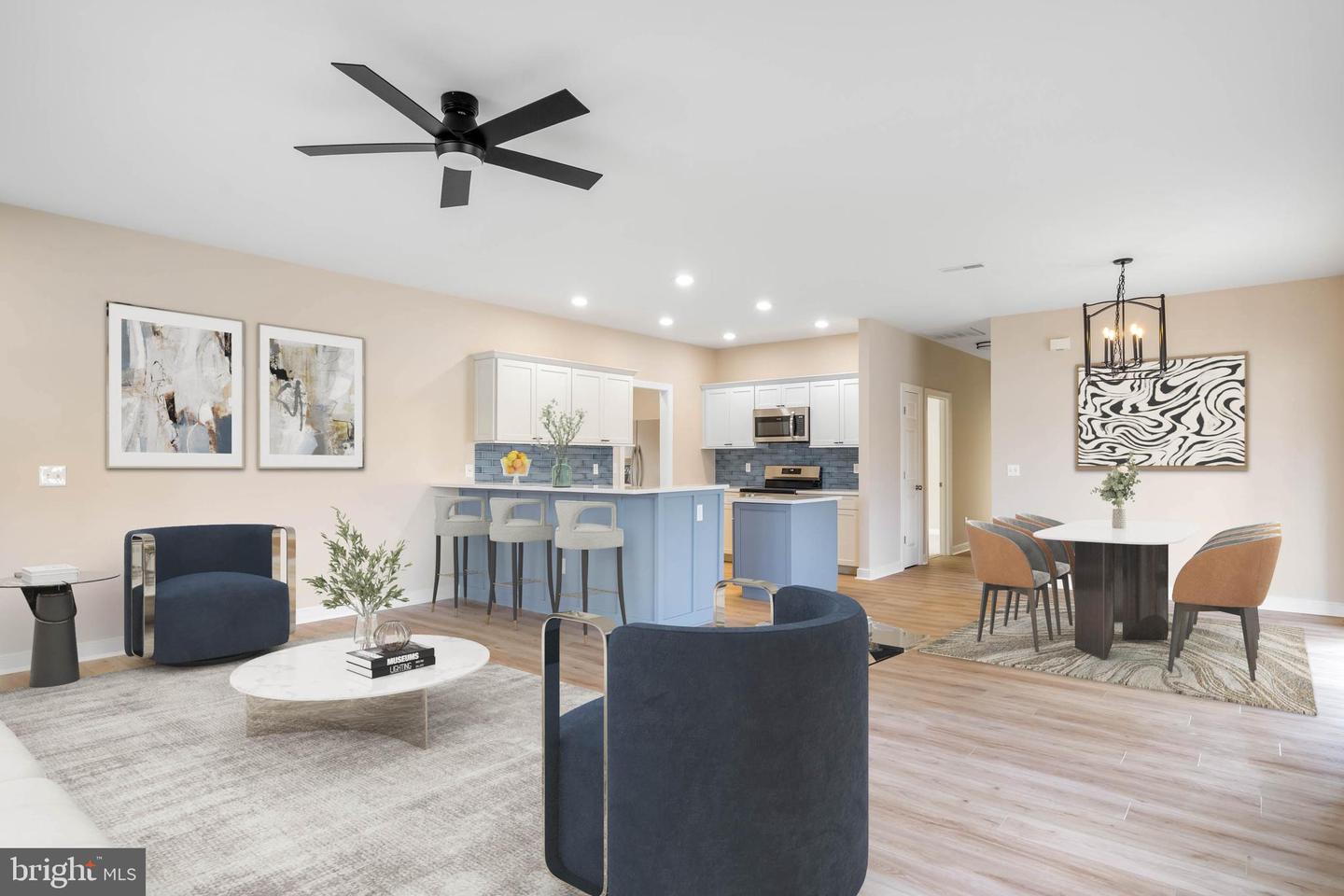 14 Mulberry St Property Photo 3