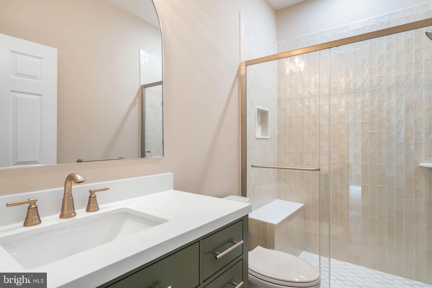 14 Mulberry St Property Photo 12