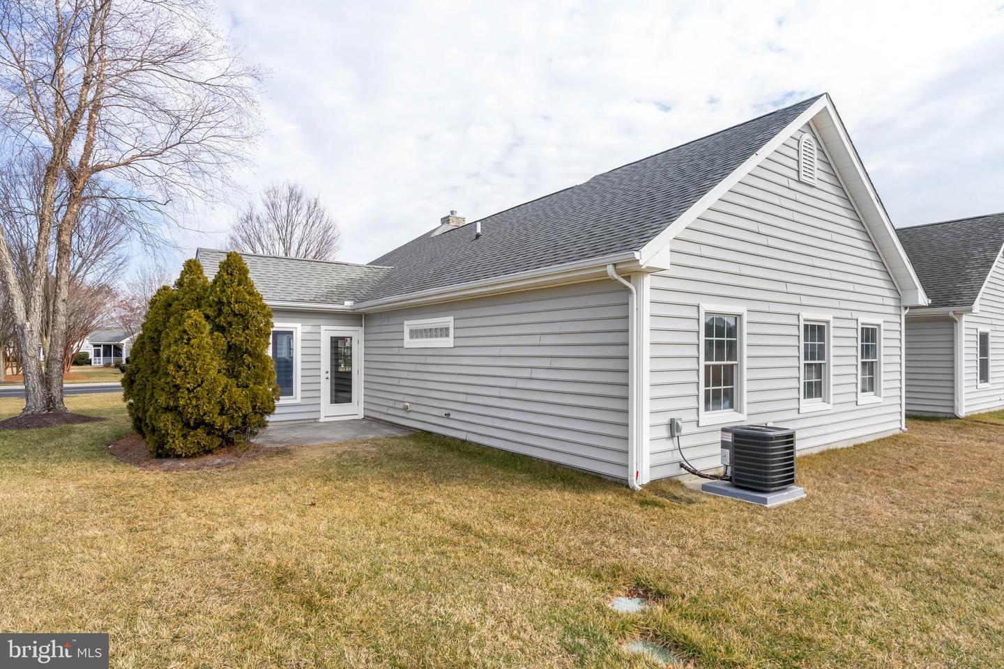 14 Mulberry St Property Photo 22