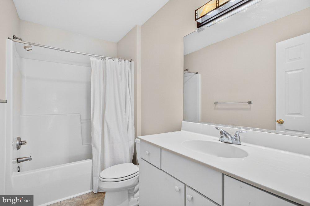 903 Canning House Property Photo 8