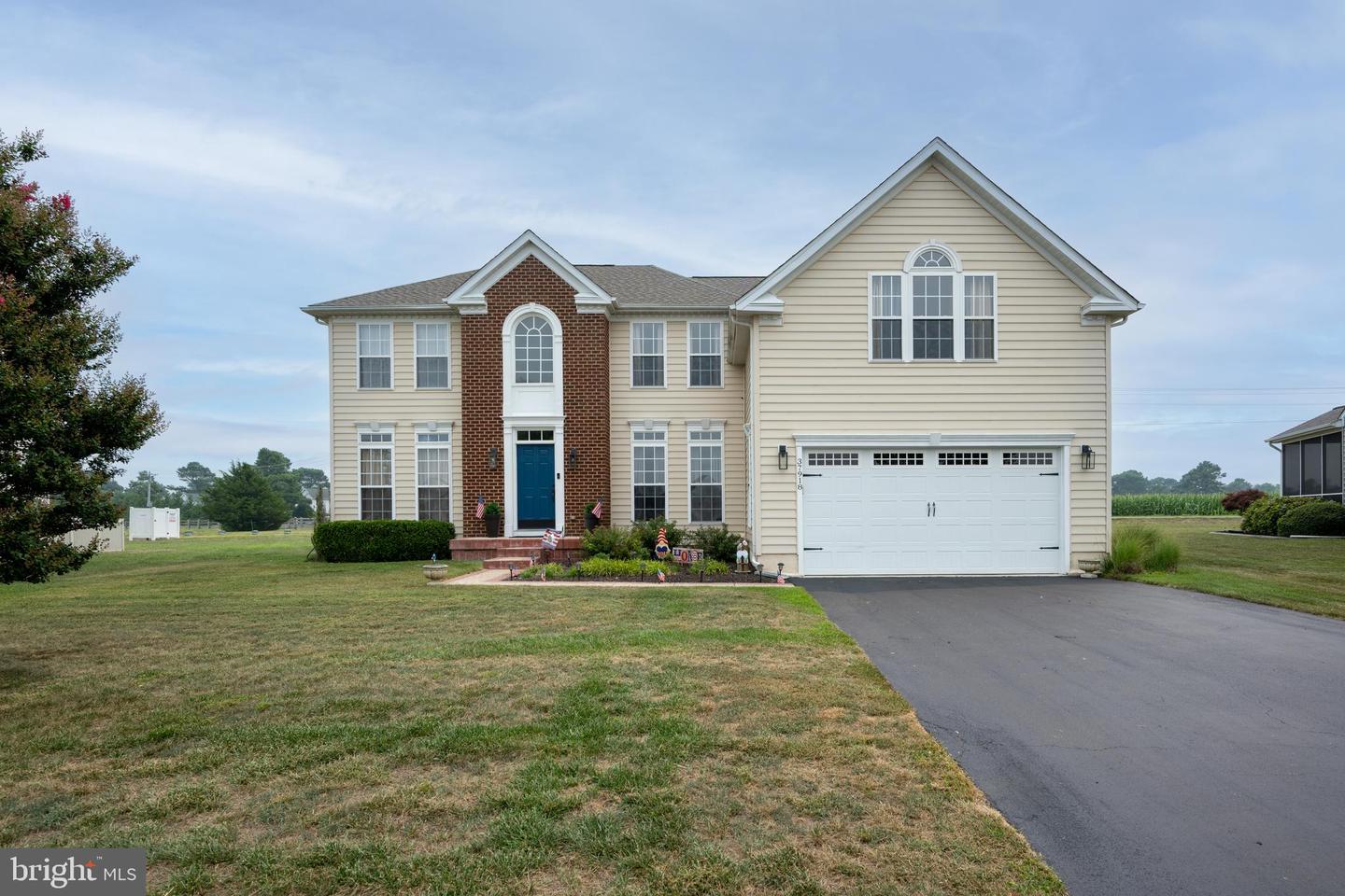 37918 Bayview Cir E Property Photo 1