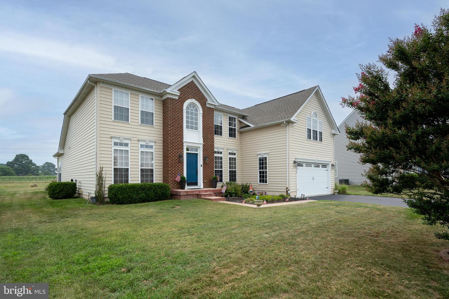 37918 Bayview Cir E Property Photo 2
